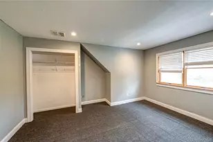 30 Fairway Ave, Riverhead, NY 11901 - Photo 12