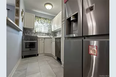 150 Fairharbor Drive #150, Patchogue, NY 11772 - Photo 6