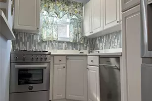 150 Fair Harbor Dr, Patchogue, NY 11772 - Photo 4