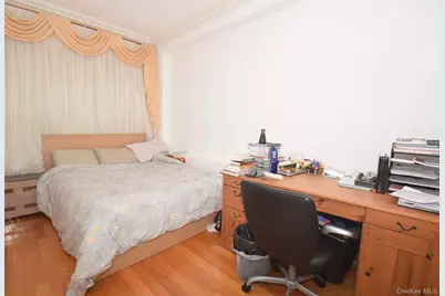 110 82nd Avenue, Kew Gardens, NY 11415 - Photo 20