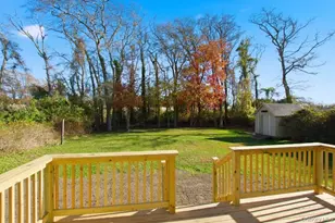 225 Lyman Rd, Patchogue, NY 11772 - Photo 16