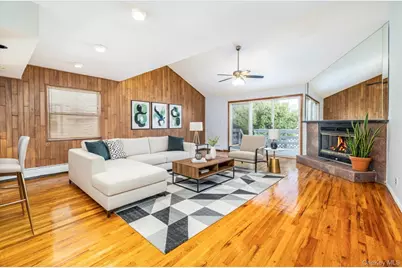 69 E 1st Street, Freeport, NY 11520 - Photo 4