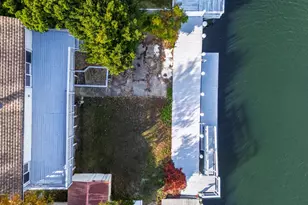 69 E 1st St, Freeport, NY 11520 - Photo 26