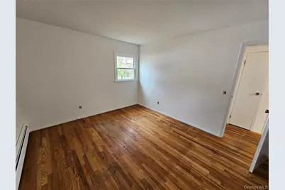 8 Mockingbird Lane, Poughkeepsie, NY 12601 - Photo 20