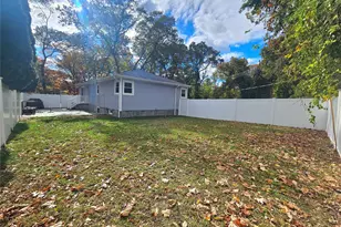 31 Brookhaven Dr, Rocky Point, NY 11778 - Photo 26