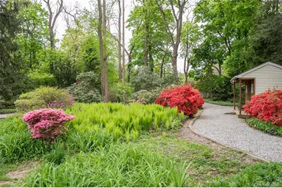 32 Hicks Lane, Old Westbury, NY 11568 - Photo 28