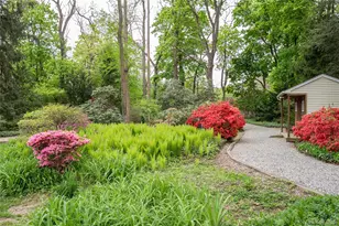 32 Hicks Ln, Old Westbury, NY 11568 - Photo 28