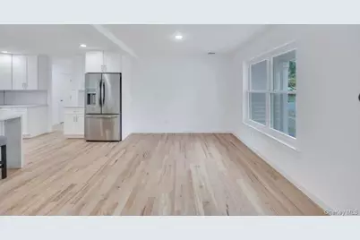 34 Huyler Road, East Setauket, NY 11733 - Photo 6