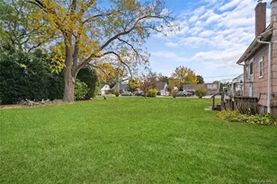 135 Merritts Rd, Farmingdale, NY 11735 - Photo 4