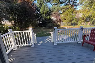 45 Central Pkwy, Huntington, NY 11743 - Photo 24