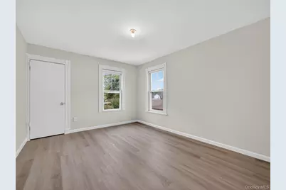 17 W Maple Avenue, Suffern, NY 10901 - Photo 8