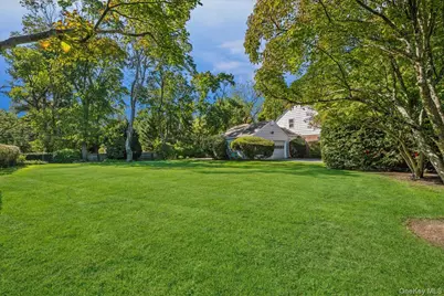 52 Glenwood Lane, East Hills, NY 11577 - Photo 24