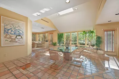 52 Glenwood Lane, East Hills, NY 11577 - Photo 4