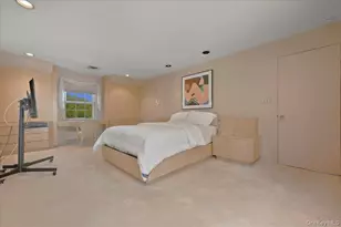 52 Glenwood Ln, East Hills, NY 11577 - Photo 14