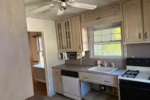 163 Massachusetts Ave, Massapequa, NY 11758 - Photo 10