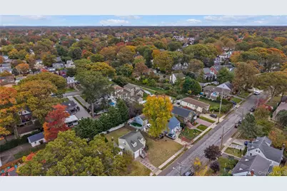 207 Motley Street, Valley Stream, NY 11580 - Photo 24