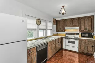 251 N Long Beach Ave, Freeport, NY 11520 - Photo 10