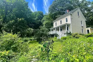 310 Oak Ln, Newburgh, NY 12550 - Photo 2