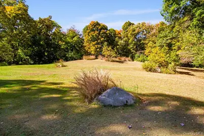 310 Oak Lane, Newburgh, NY 12550 - Photo 8