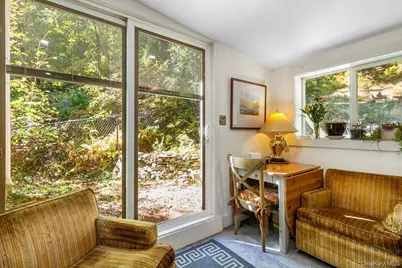 310 Oak Lane, Newburgh, NY 12550 - Photo 12