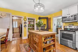 310 Oak Ln, Newburgh, NY 12550 - Photo 14