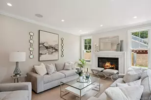 46 Plainview Rd, Woodbury, NY 11797 - Photo 6