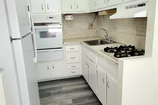 1125 E 104th St, Brooklyn, NY 11236 - Photo 4