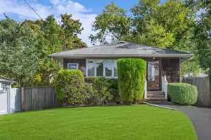 93 Joan Ave, Centereach, NY 11720 - Photo 2