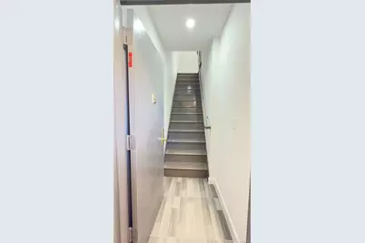 175-02 Jewel Avenue #2nd Floor, Fresh Meadows, NY 11365 - Photo 8