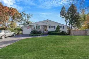236 New York Ave, Bay Shore, NY 11706 - Photo 2