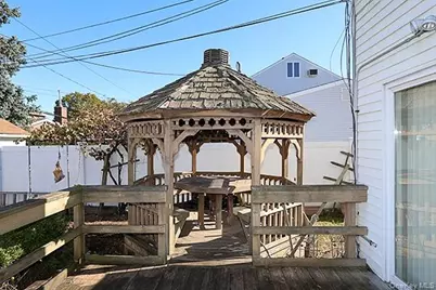 81 Ward Street, Westbury, NY 11590 - Photo 28