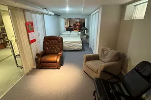 69-22 64th Pl, Ridgewood, NY 11385 - Photo 28