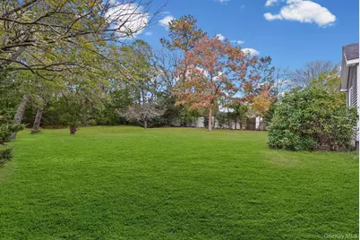 757 Belmore Avenue, Islip Terrace, NY 11752 - Photo 20