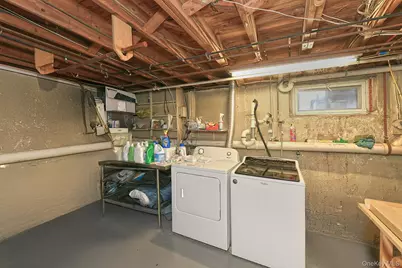 115 Old Farmingdale Road, West Babylon, NY 11704 - Photo 20