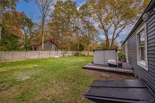 39 Lynncliff Rd, Hampton Bays, NY 11946 - Photo 34