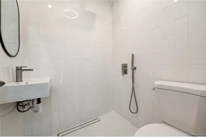 39 Lynncliff Road, Hampton Bays, NY 11946 - Photo 16