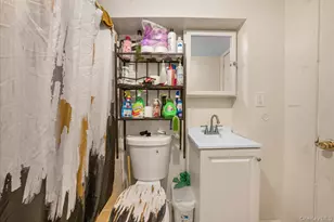 760 E 221st St, Bronx, NY 10467 - Photo 20