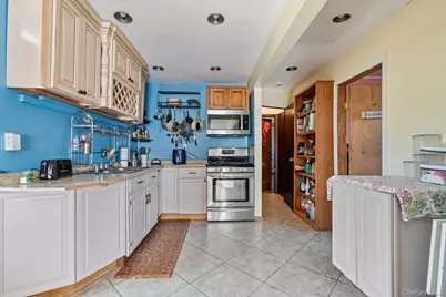 44 3rd Street, Brentwood, NY 11717 - Photo 18