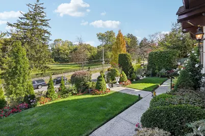 194 Valentine Street, Yonkers, NY 10704 - Photo 32