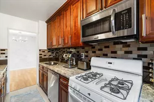 4705 Henry Hudson Pkwy W, Bronx, NY 10471 - Photo 8