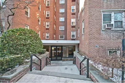 30 E Hartsdale Avenue #4D, Hartsdale, NY 10530 - Photo 4