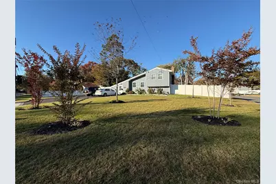 51 Bruce Lane, Brentwood, NY 11717 - Photo 2