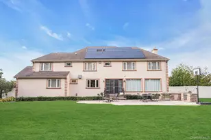 108 Fig Dr, Dix Hills, NY 11746 - Photo 44