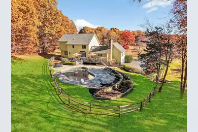 9 Apple Summit, Lagrangeville, NY 12540 - Photo 2