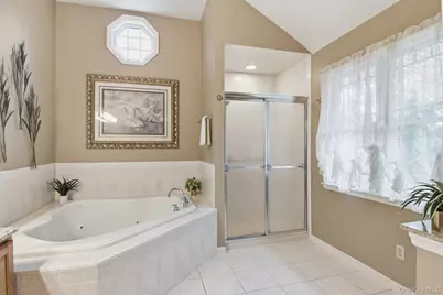 15 Arbor Court, Bohemia, NY 11716 - Photo 20
