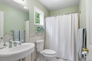 15 Arbor Ct, Bohemia, NY 11716 - Photo 22
