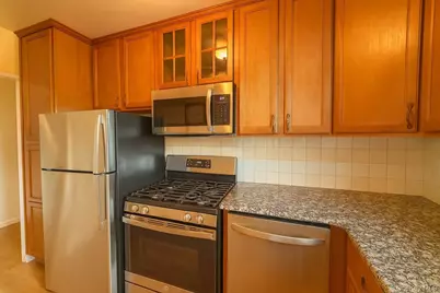 154 Pearsall Drive #6A, Mount Vernon, NY 10552 - Photo 8