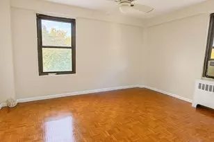 154 Pearsall Dr, Mount Vernon, NY 10552 - Photo 6