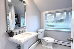 24 Pegs Ln, Riverhead, NY 11901 - Photo 8