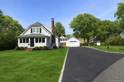 24 Pegs Lane, Riverhead, NY 11901 - Photo 1